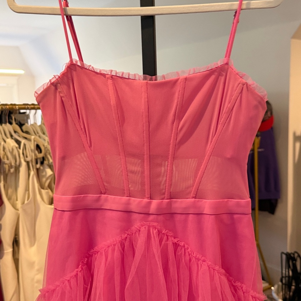 BCBGMAXAZRIA OLY Tiered Ruffle Tulle Gown flamingo pink size 8 - Picture 5 of 8